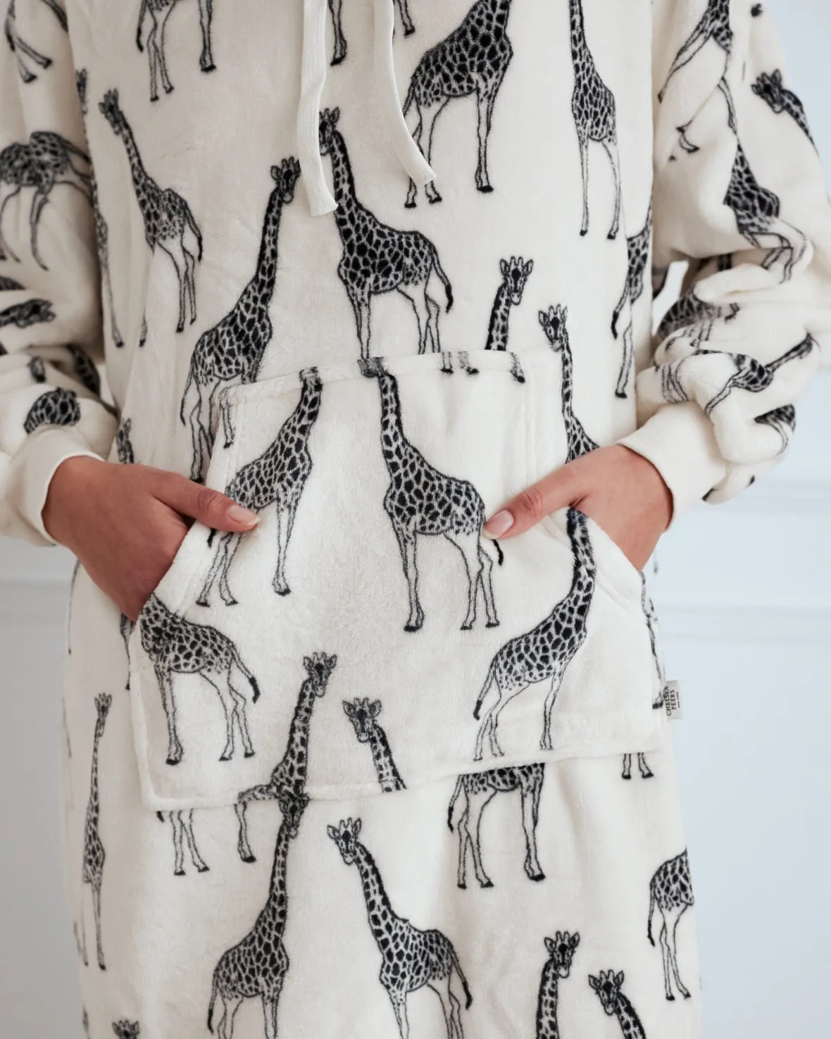 Fleece Giraffe Print Blanket Hoodie