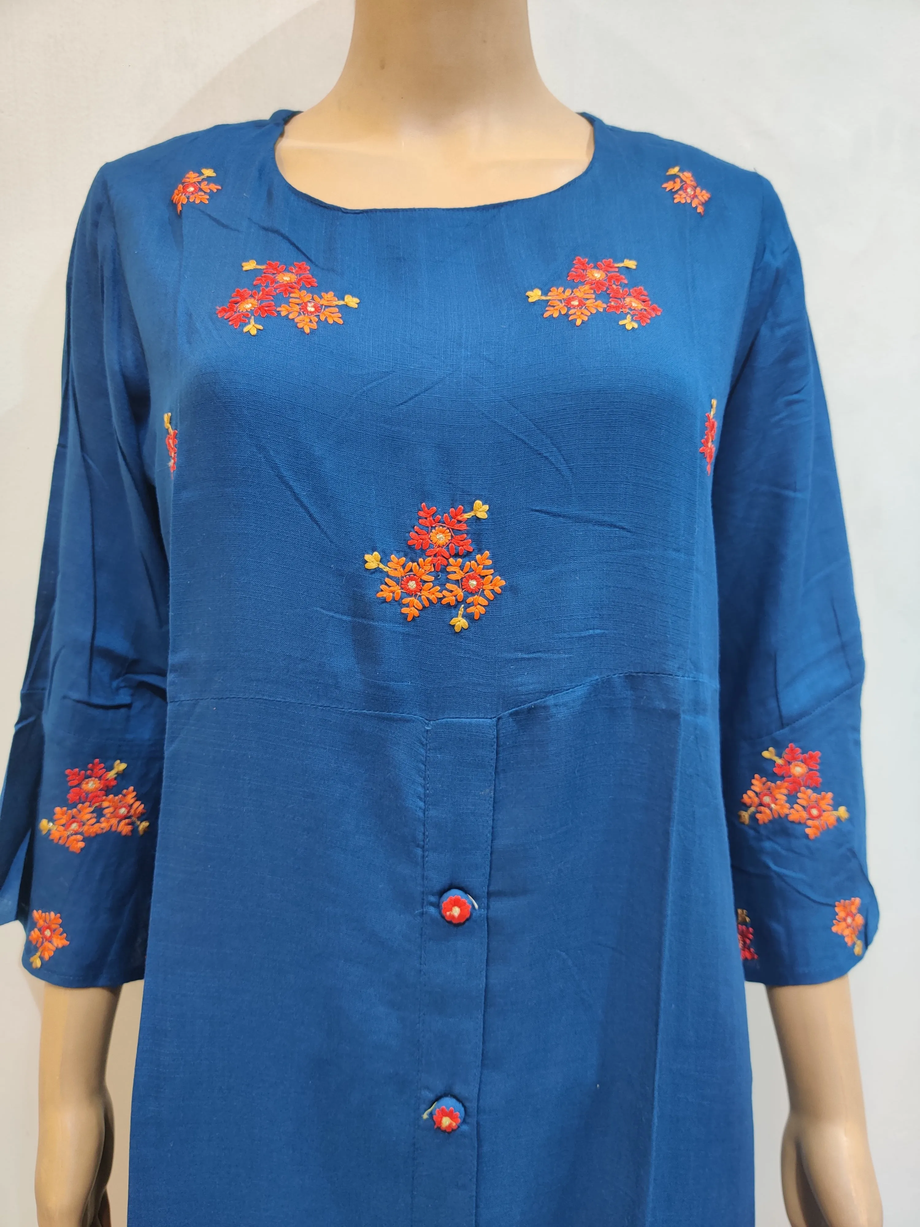 Puncture Vine Kurti