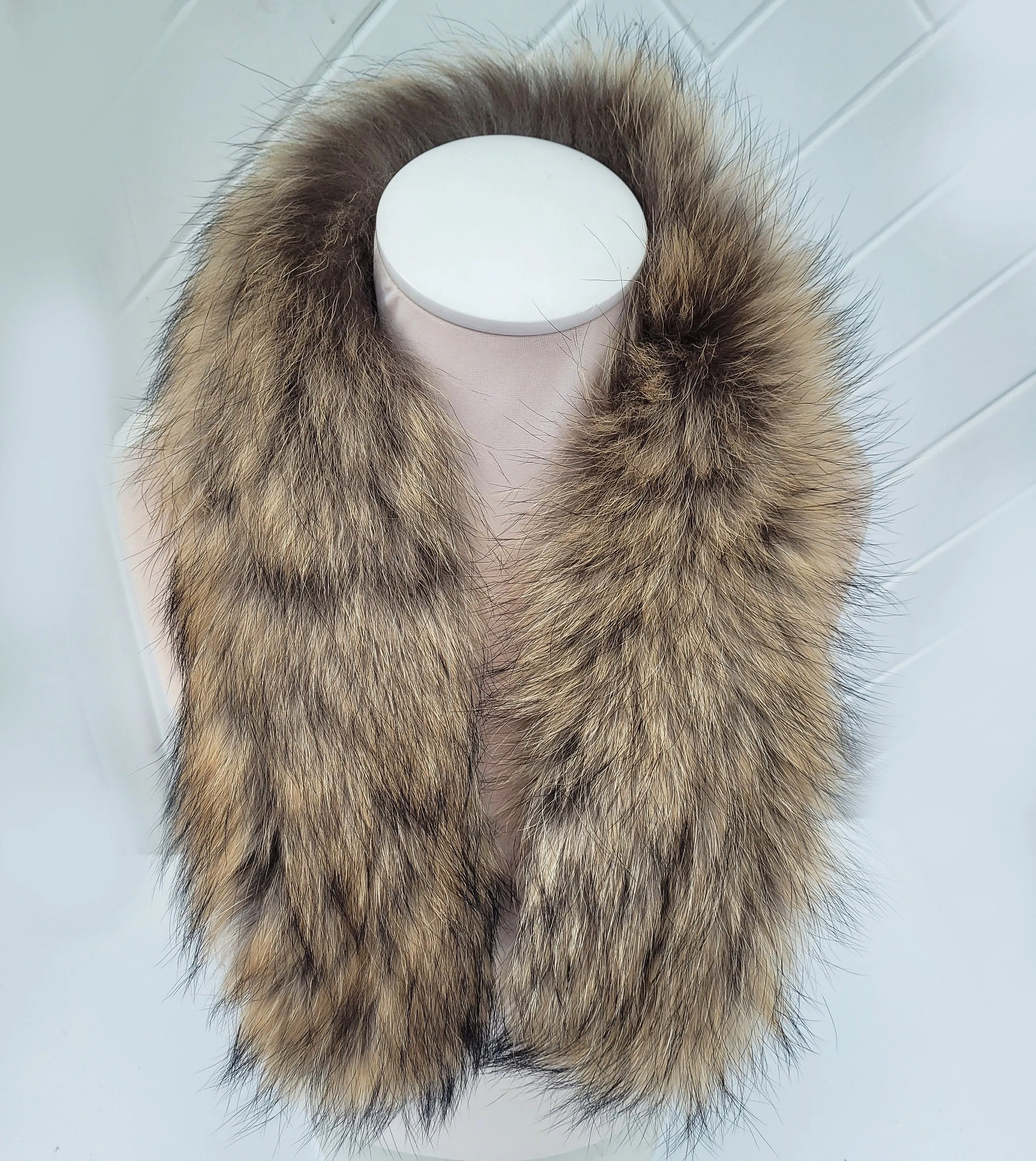 READY to SHIP XL Large Full Finnish Real Raccoon Fur Collar, Fur Trim for Hoodie, Raccoon Fur Collar, Fur Scarf, Fur Ruff, Raccoon Fur Hood