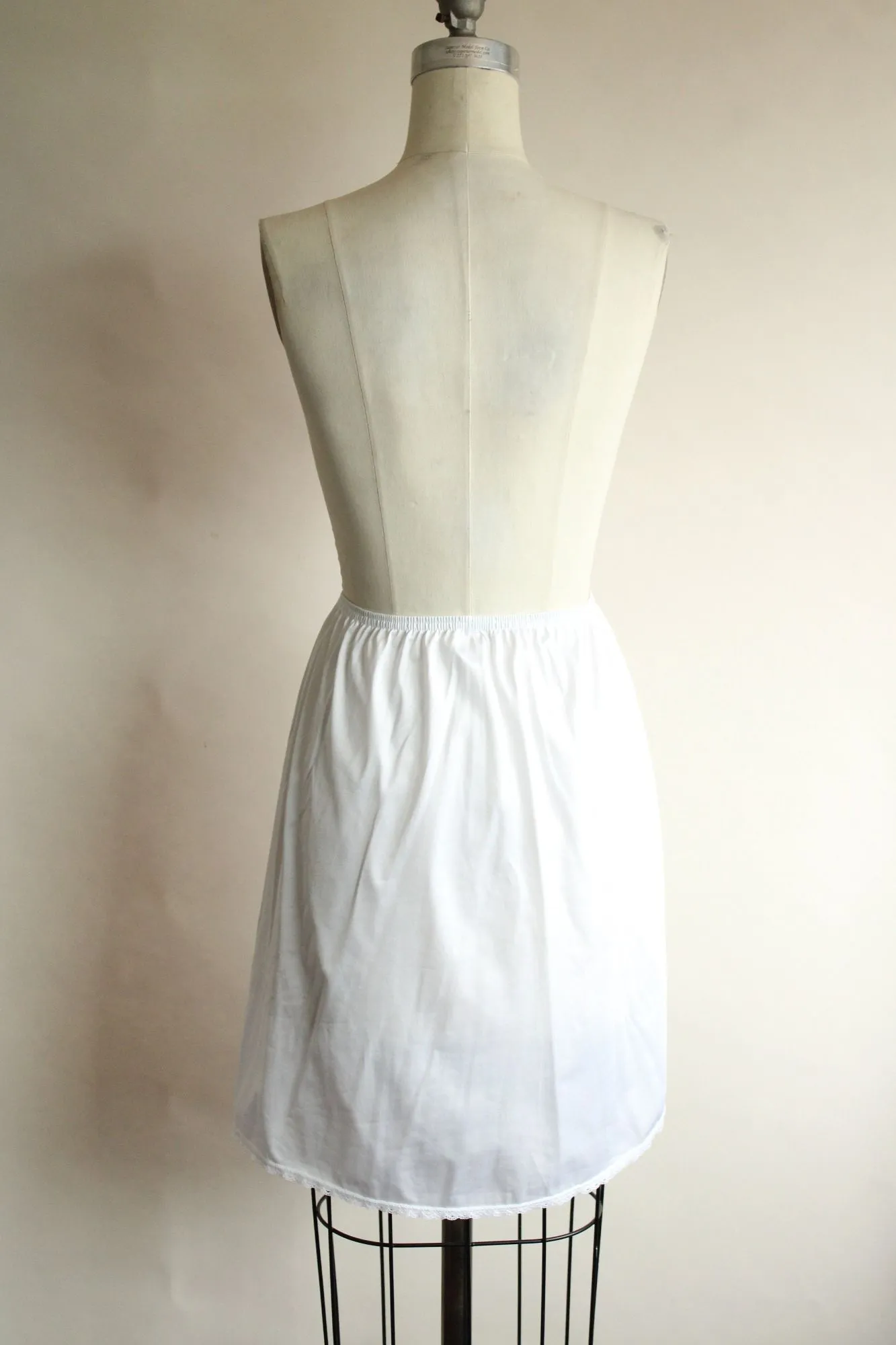 Vintage 1990s Vanity Fair White Nylon Half Slip With Lace Trim